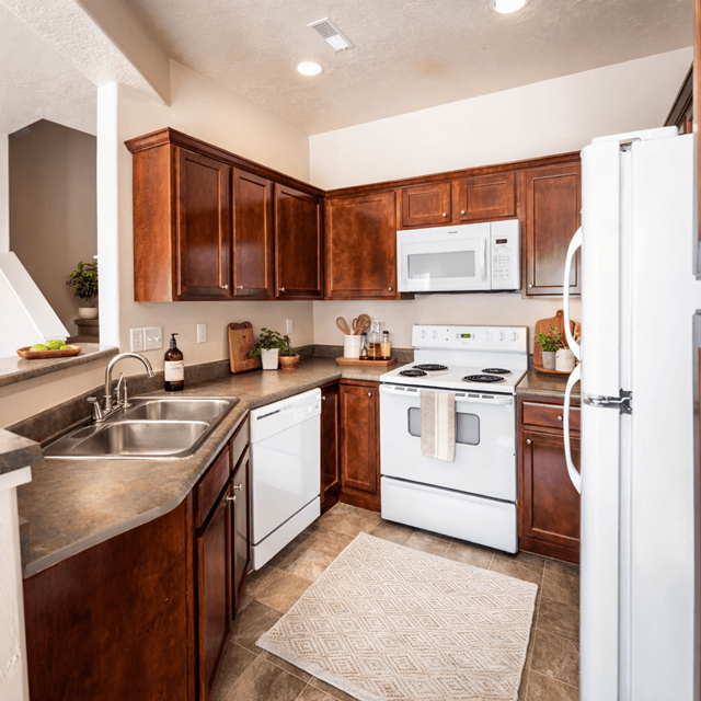 Wing Pointe/Greenfield Apartments